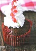 img Minimuffin al Cioccolato e Lamponi con Frosting di Latte (2021)