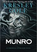 img Kresley Cole - Munro  (2022) - ENG