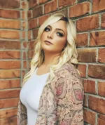 HunterGirl (Hunter Wolkonowski) – Discography (2018 – 2024) (2 EP + 8 Singles + Bonus), MP3, 320