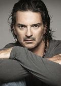 Ricardo Arjona - Collection (19 Albums, 4 Live, 6 Compilations) (1993-2025) MP3, 320