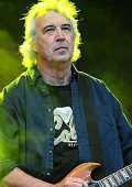Mick Clarke (Mick Clarke Band/Mick Clarke And Lou Martin/Clarke & Thorndycraft) - Discography (1984-2025) (61 CD) MP3, 320 kbps