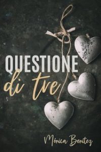 Mónica Benitez – Questione di tre (2025)